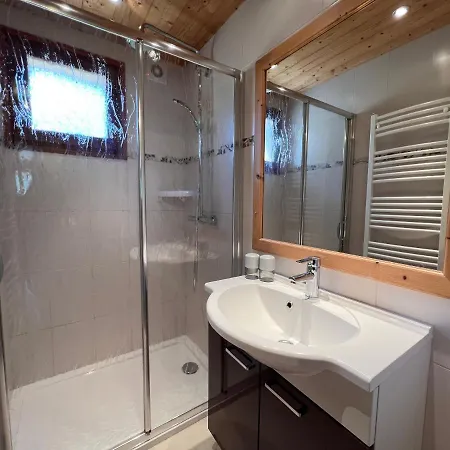 Apartment Grotte Aux Fees A, Skis Aux Pieds *